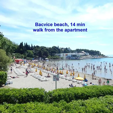 Apartment Modern With Balcony 12 Min Walk To The