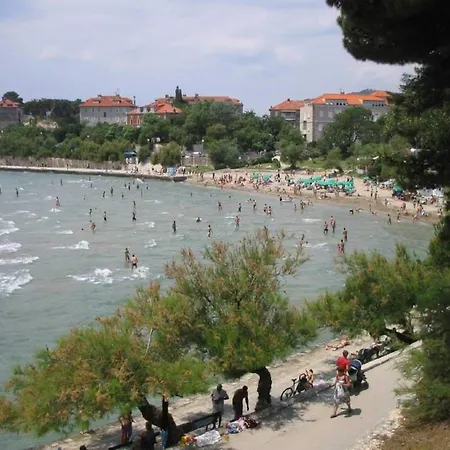 Modern With Balcony 12 Min Walk To The Split